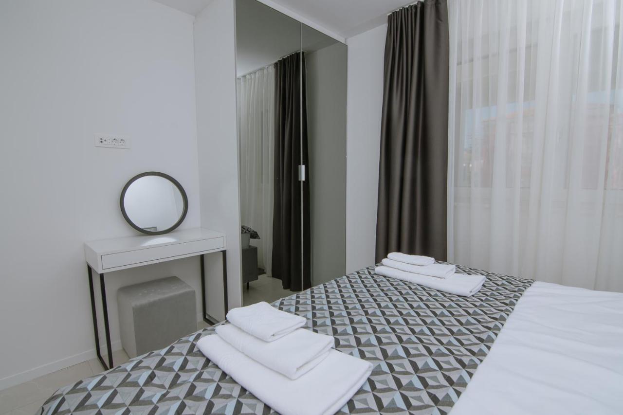 Apartments Adriatic Pearl Trogir Eksteriør bilde
